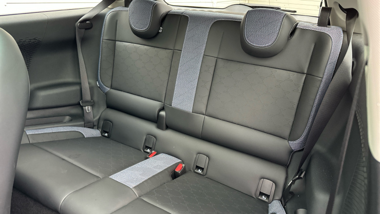 MINI Cooper 135kW E Classic 41kWh 3dr Auto Electric Hatchback